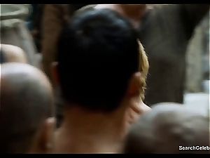 Lena Headey bares her bare body in Game of Thrones
