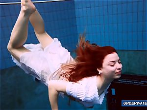 unbelievable wooly underwatershow by Marketa